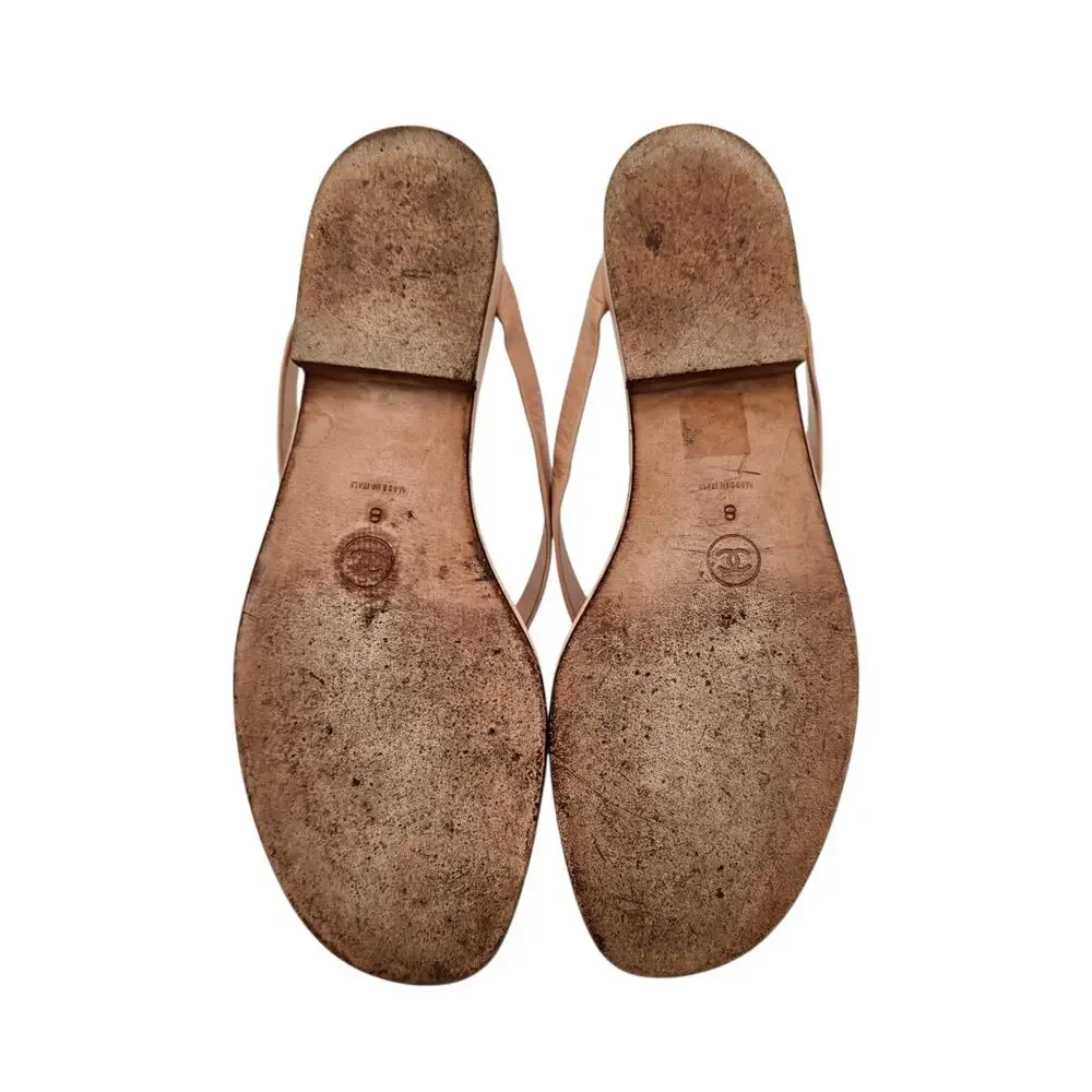 Chanel Camelia Thong Flip Flop Flat Vintage Beige Tan Leather Flower Size 8